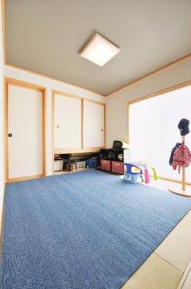 2方向から出入りできる和室 クレバリーホーム山形東店・新庄店の施工事例 毎日が、子育てが楽しくなる我が家