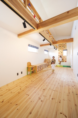 ボルダリングのある子供部屋 株式会社  美・中川工務店の施工事例 Bi-naka styleボルダリングのある家